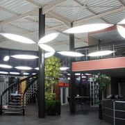Deckenbeleuchtung im Eingangsbereich von HeKa Sarl